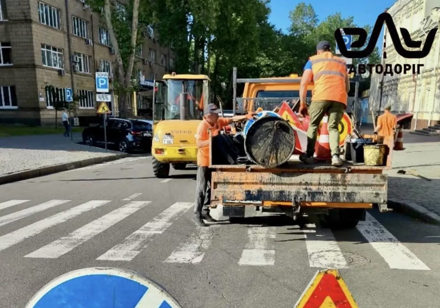 Ремонтні роботи у Миколаєві: на Героїв Рятувальників заблокували проїзд
