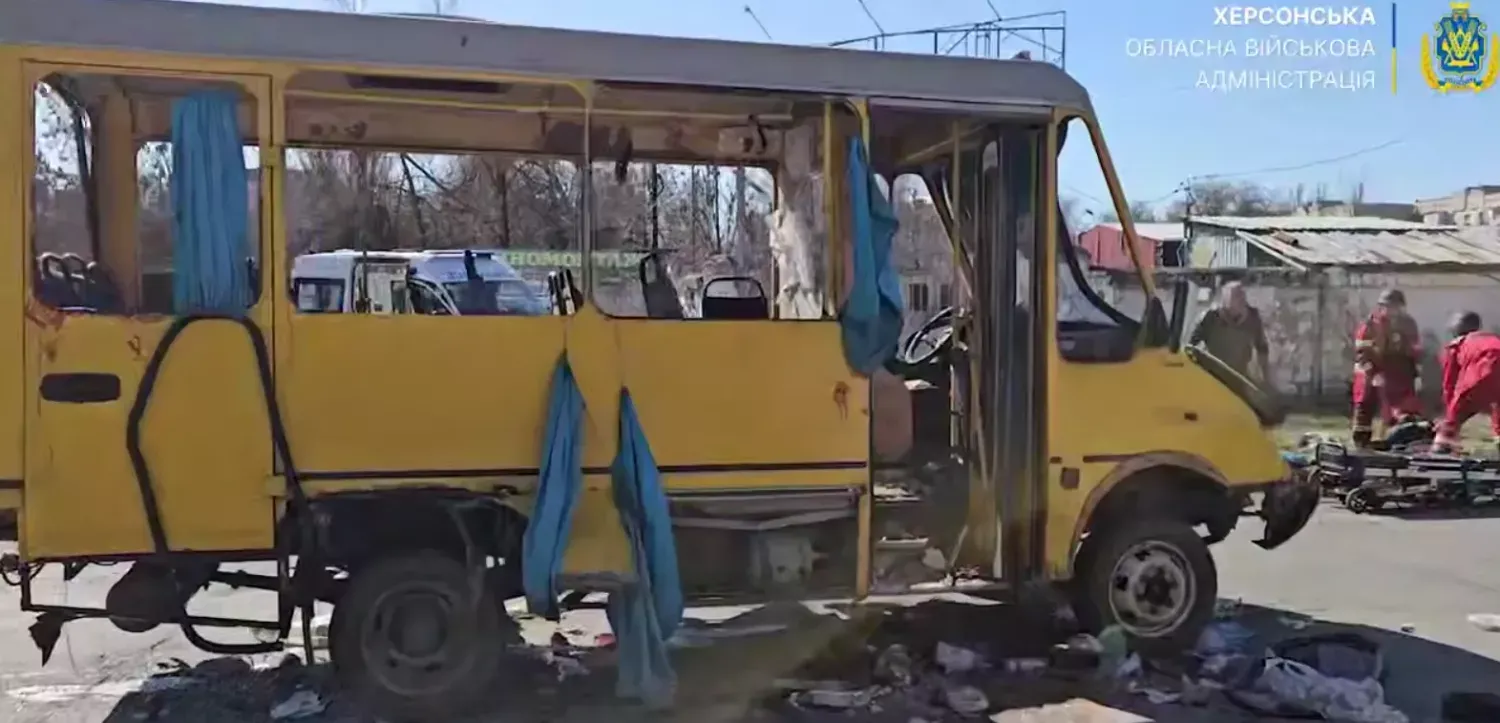 Захисний одяг та детектори: в яких умовах працюють водії херсонських автобусів