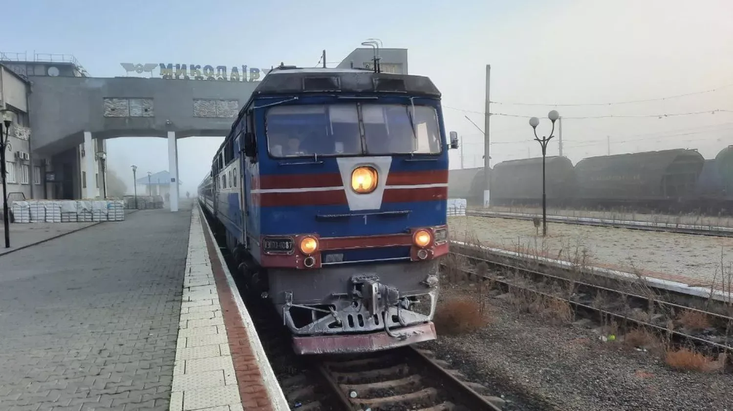 Безпека та логістика: чому залізничники поки не повертають нічний рейс до столиці