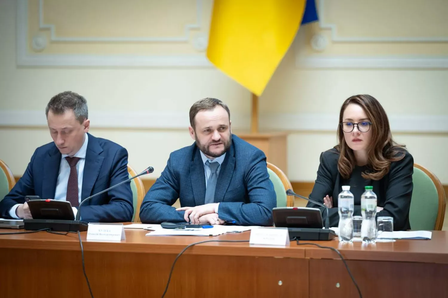 Оприлюднено травневі доходи Кабміну: лідером за рівнем виплат став Денис Шмигаль