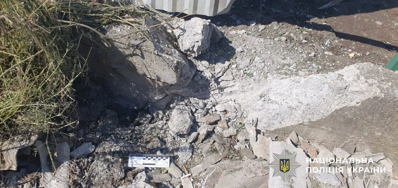 Масштабний удар по Херсонщині: через ворожі атаки загинули цивільні, понівечено будинки та підприємство