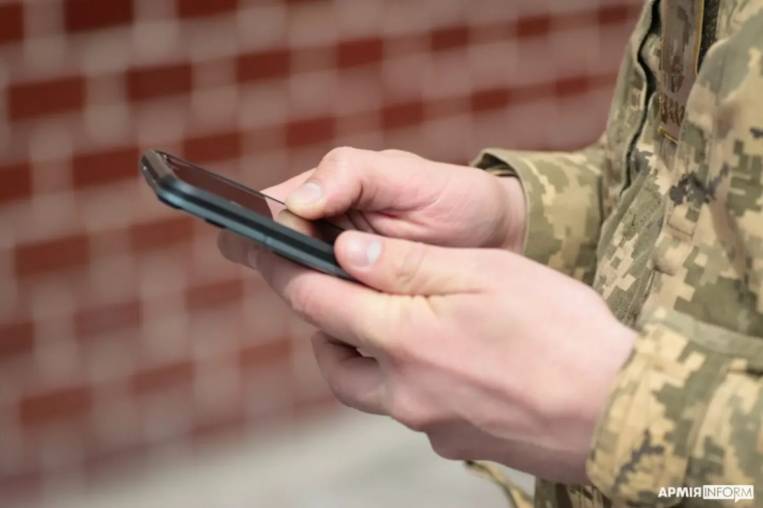 Уряд закриває гральний бізнес для армійців: автоматичний контроль заблокує ставки військових
